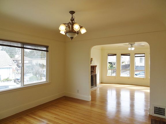 Formal dining room