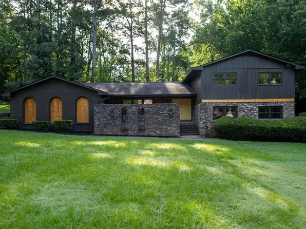 3108 Pheasant Dr, Decatur, GA 30034