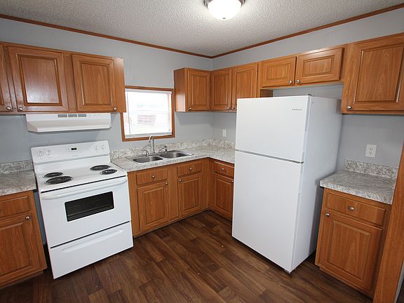 4th image of 1216 Alicia Ann Dr Lot 9