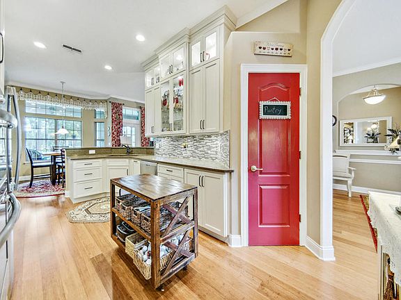 2nd image of 3775 Carrick Dr