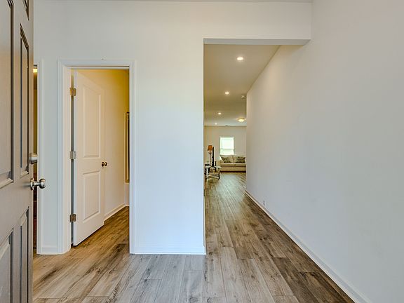 4th image of 515 Morgan Meadows Way