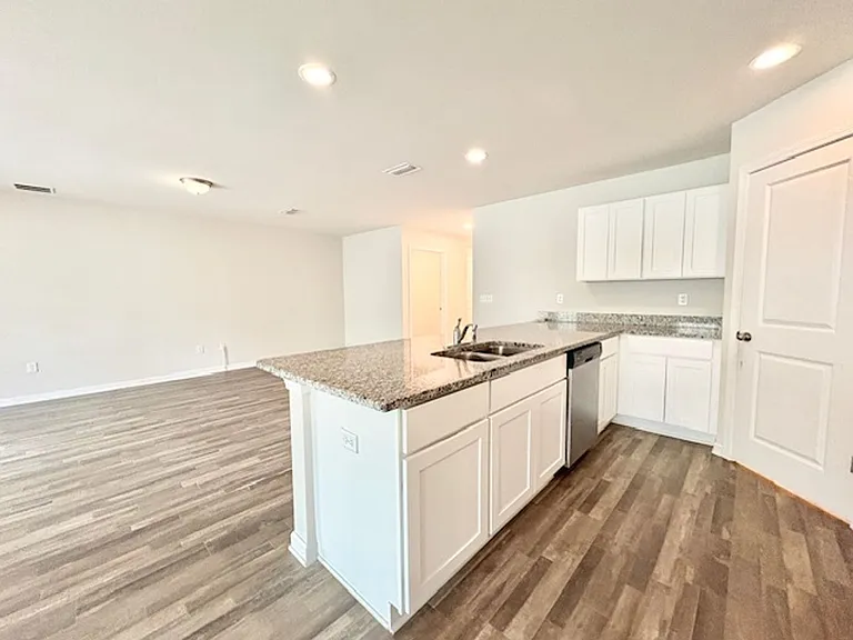 462 Whispering Creek Ave — Photo 20