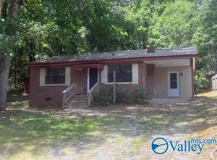 303 Cromwell Ave, Gadsden, AL 35903