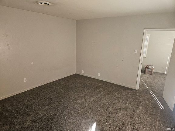 4th image of 1919 S Fares Ave