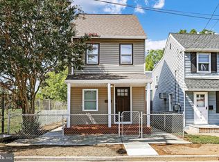 532 Maple St, Bristol, PA 19007