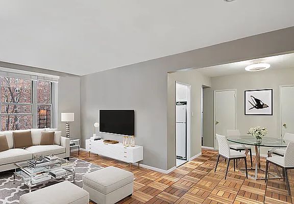 3rd image of 5601 Riverdale Ave APT 6S