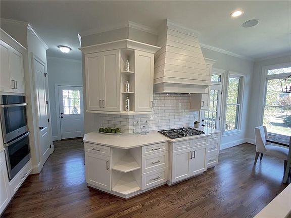 4th image of 312 Battlefield Creek Dr
