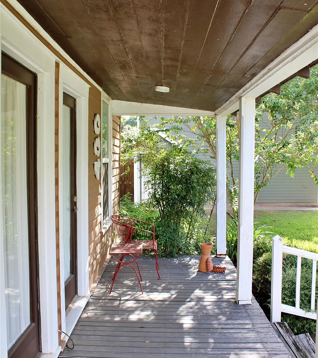 1 bed, 1.0 bath, 725 sqft, $1,100 — Photo 2