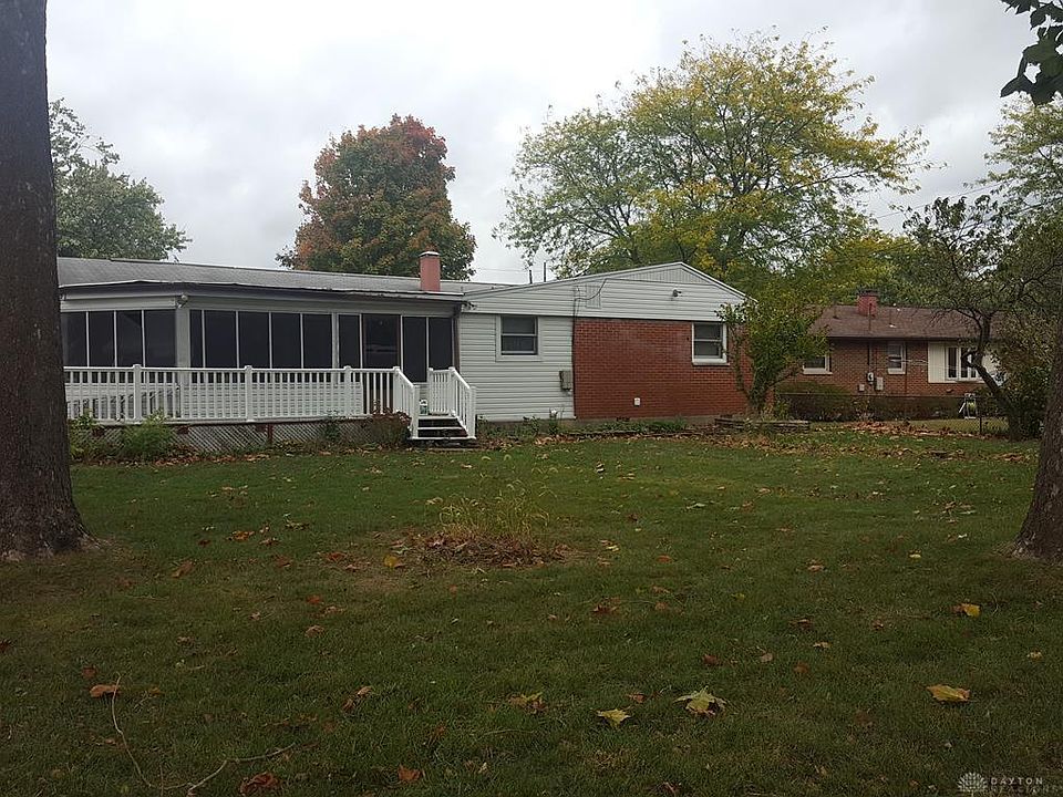 2nd image of 441 Randler Ave