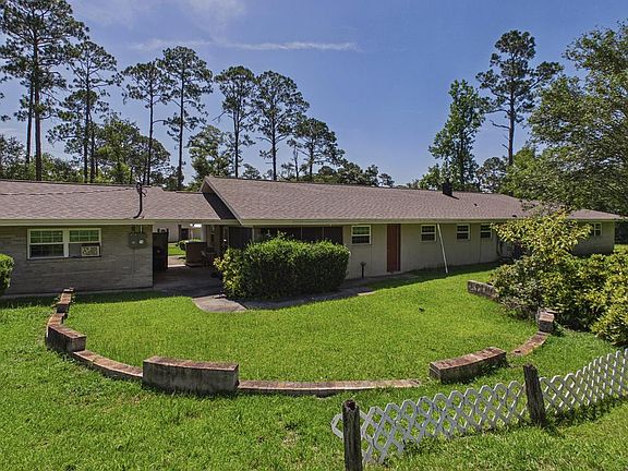 2nd image of 803 Hillside Dr