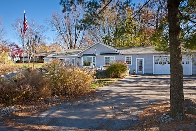 1st image of 25 Odell Cir