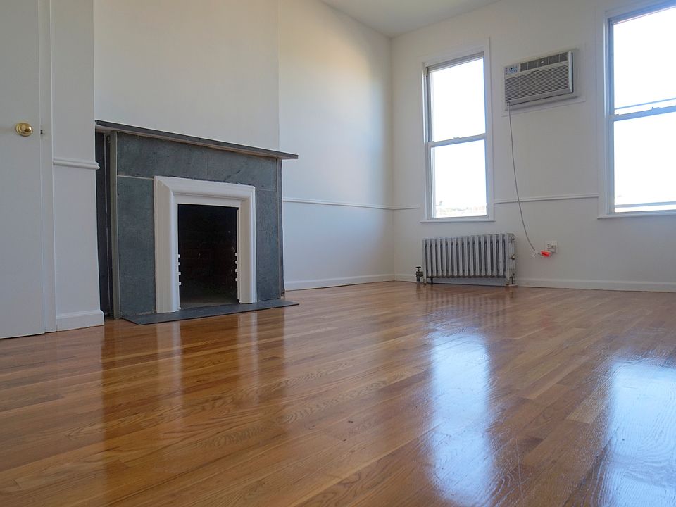1st image of 76 N 7th St #4BIGG