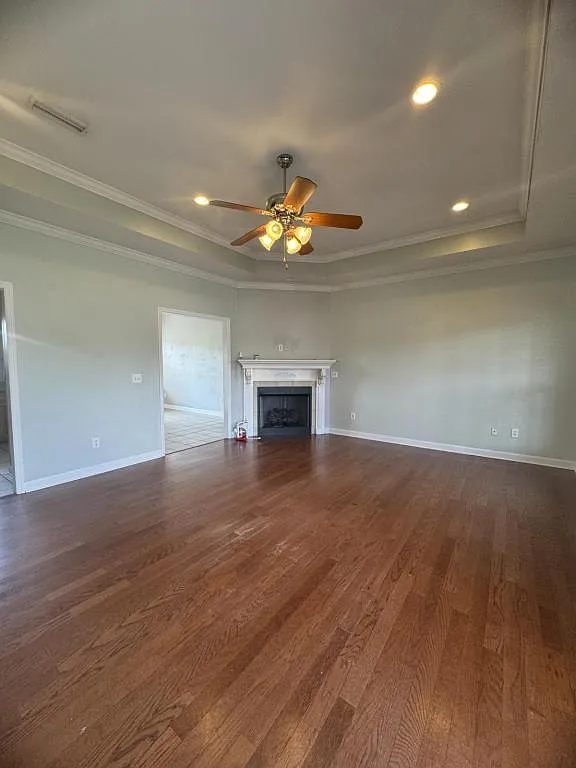 187 Maree Dr — Photo 2