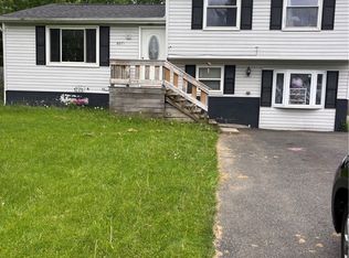 8073 Pickett Ln, Cicero, NY 13039