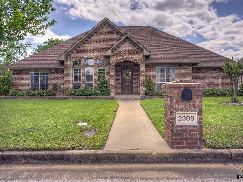 1st image of 2309 Woodlands Dr