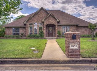 2309 Woodlands Dr, Tyler, TX 75703
