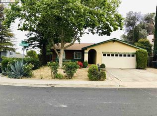 1 N Royal Links Cir, Antioch, CA 94509
