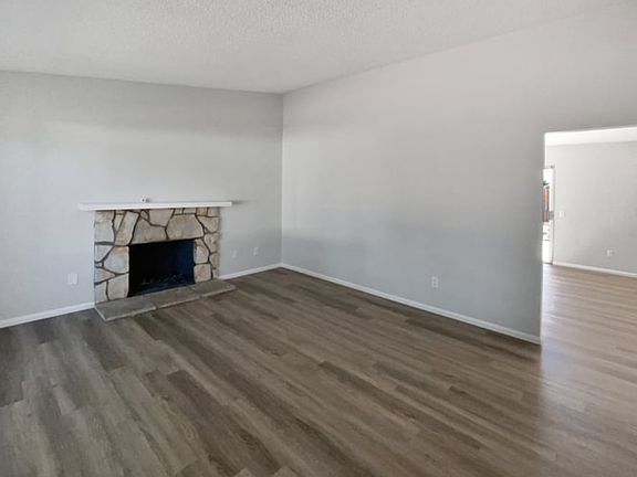 2nd image of 4734 N Windsor Dr