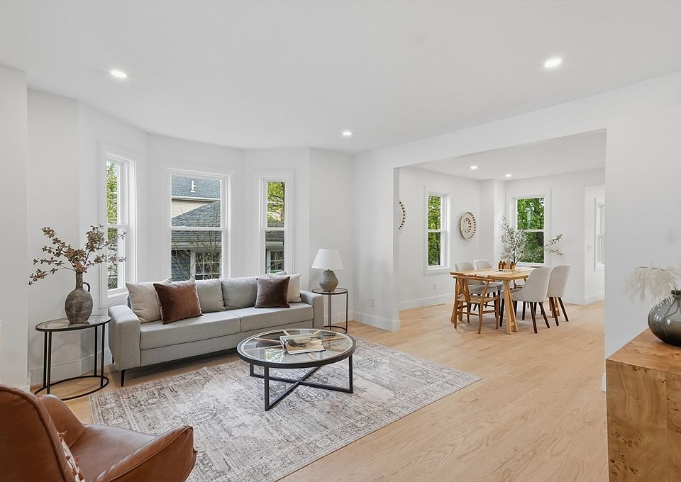 1st image of 104 Eastern Ave #104