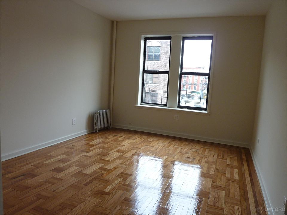 1st image of 420 E 21st St APT 304