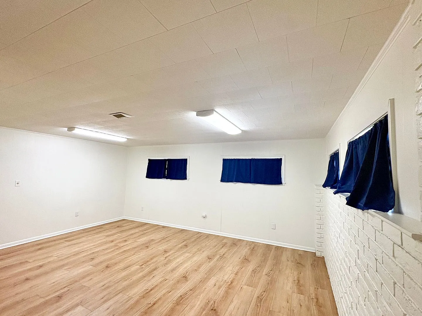 New Price Newly Renovated 3BR/2.5 BA home — Photo 3