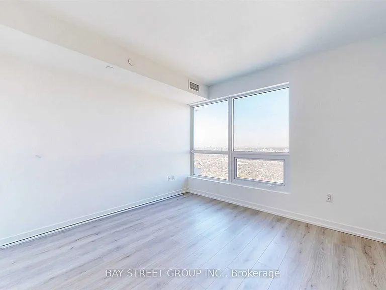 395 Bloor St E #4906 — Photo 11