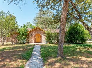 102 Butlers Ct, Conroe, TX 77385