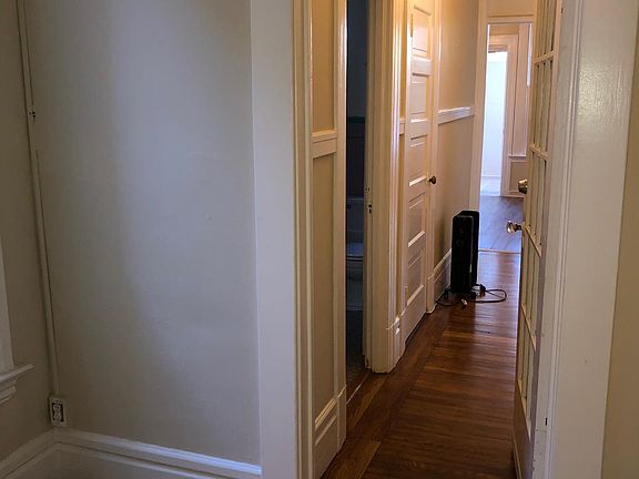 4th image of 1542 Union St #B