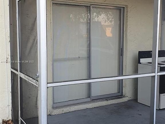 5th image of 6320 NW 11th St APT 106