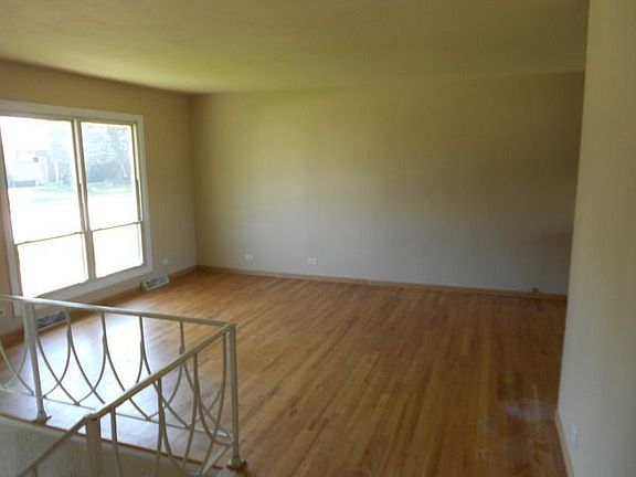 4th image of 7614 Larchwood Ln