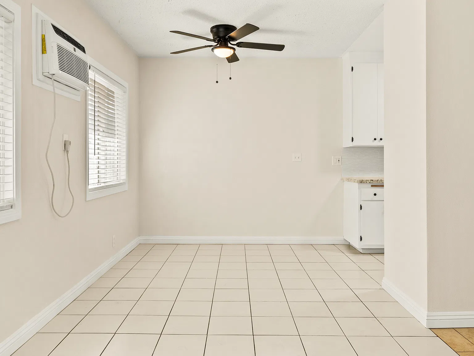 616 N Saint Andrews Pl — Photo 4