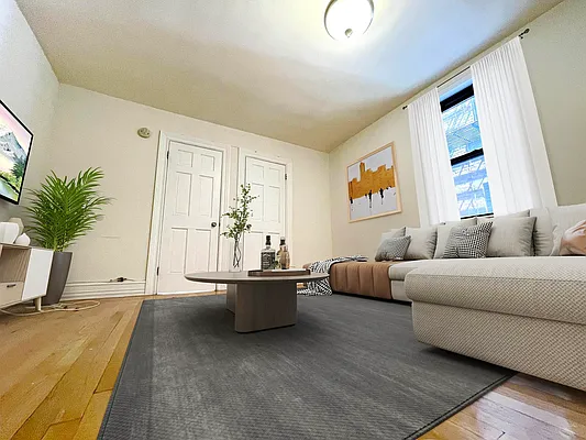 Rented by MOTION New York | media 15