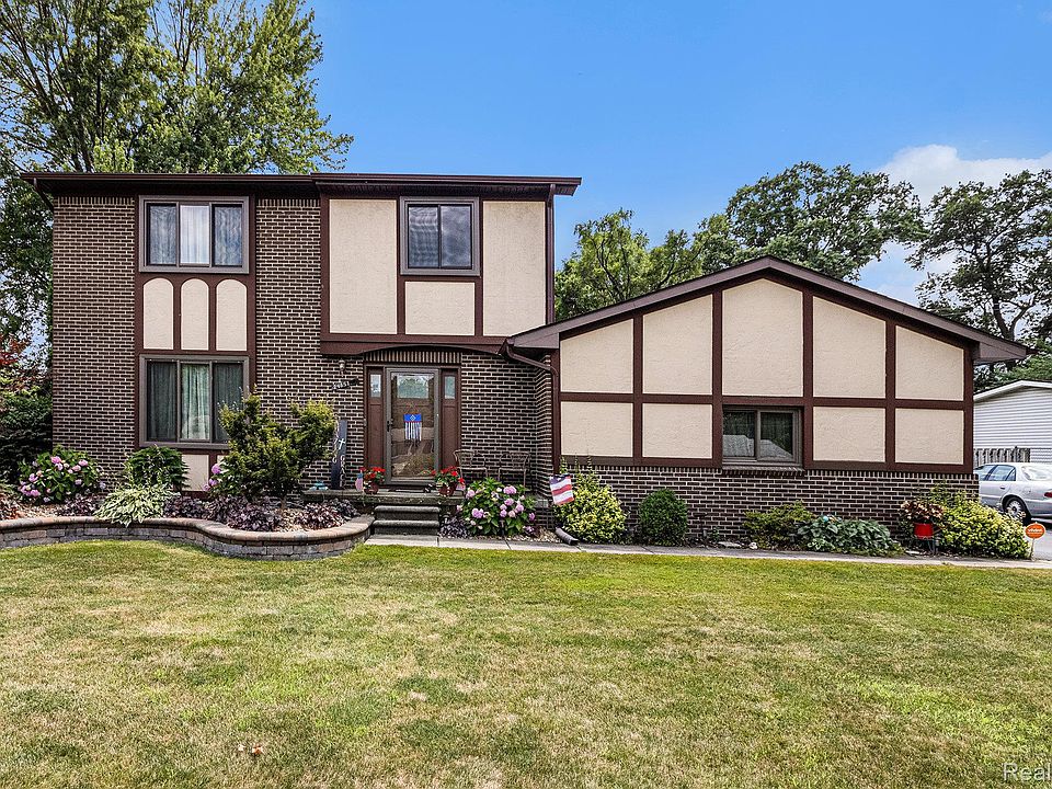 1st image of 24851 Crisler St