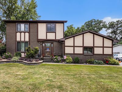 24851 Crisler St, Taylor, MI, 48180