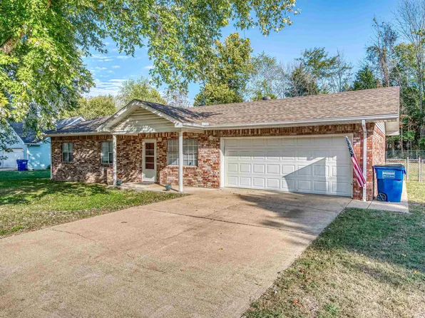 1509 Gregg Rd, Mountain Home, AR 72653
