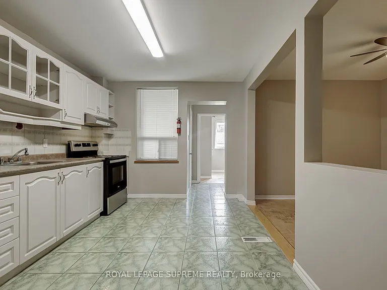 367 Westmoreland Ave N #MAIN — Photo 3
