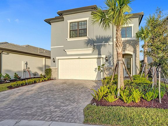 2nd image of 4422 S Silverwood Lane