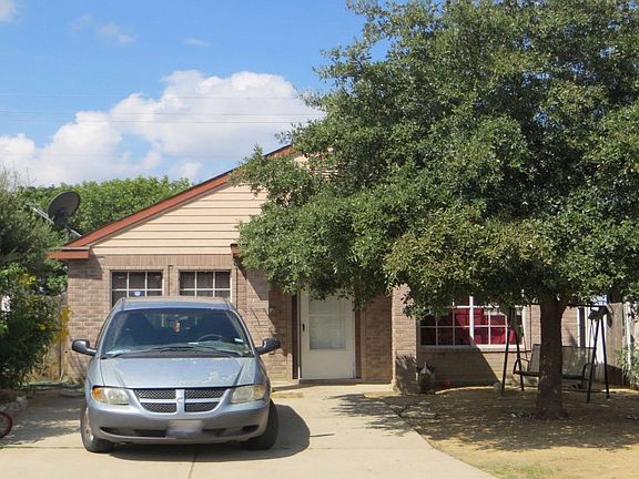 2nd image of 310 Larga Vista Dr