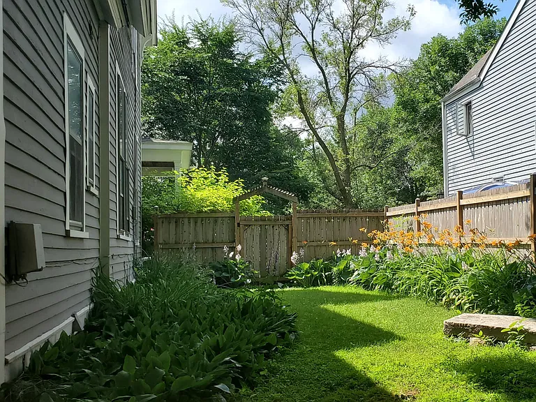 Enjoy a spacious side yard.