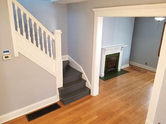 2nd image of 229A Chittenden Ave