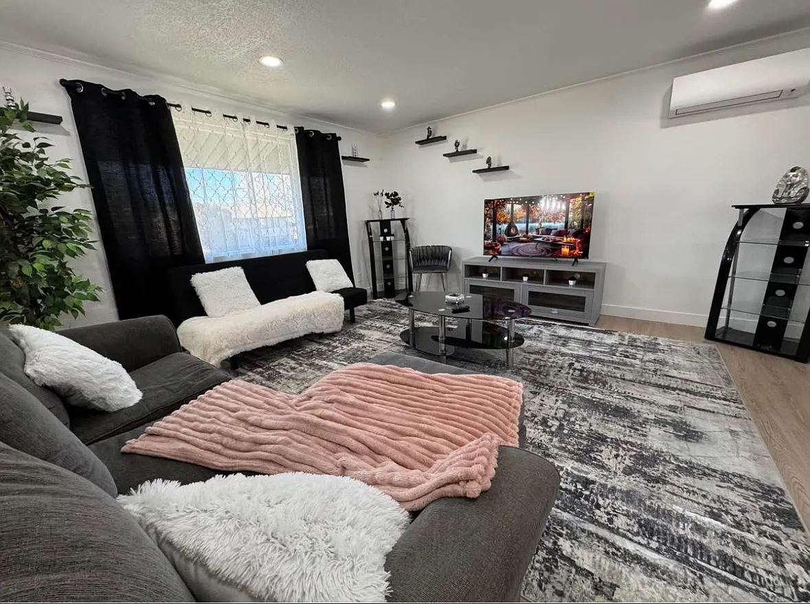 2 bed, 930 sqft, $1,780 — Photo 3