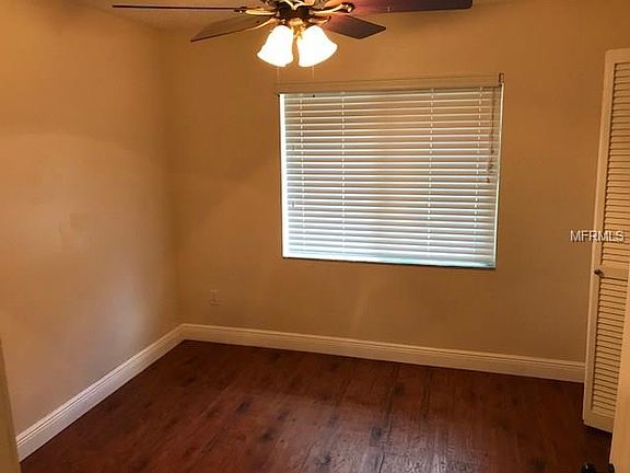 4th image of 127 Garden Dr