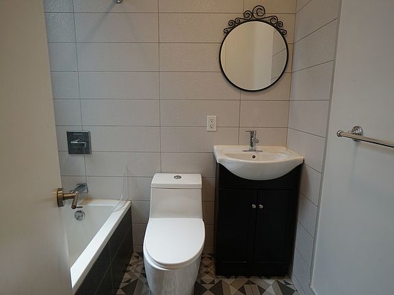4th image of 383 S 3rd St #4C