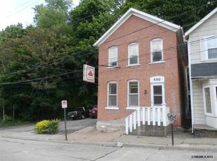 550 W 8th St, Dubuque, IA 52001