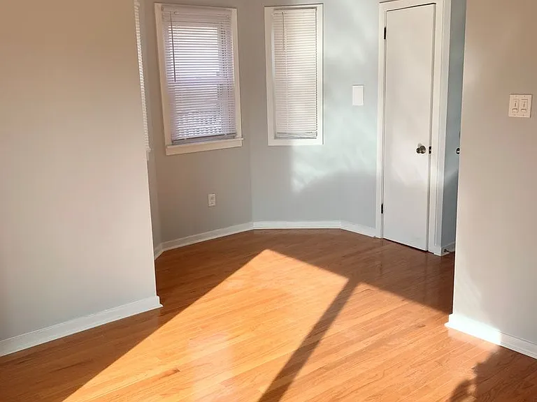 838 Kater St — Photo 18