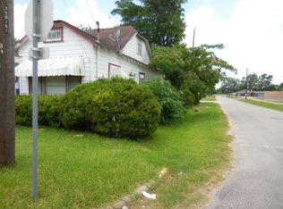 323 N Outlar St, Wharton, TX 77488