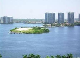 2nd image of 3500 Mystic Pointe Dr APT 1908