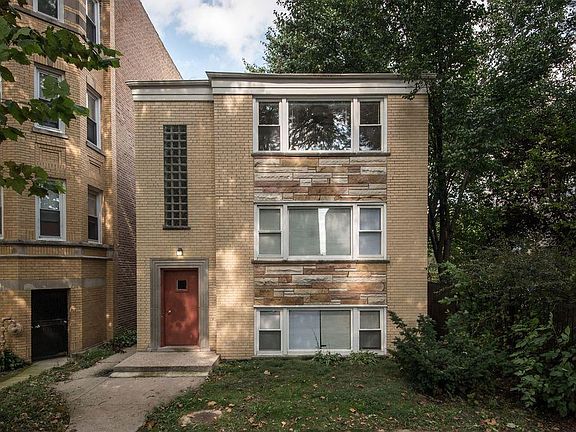 3rd image of 2316 W Arthur Ave #Garden