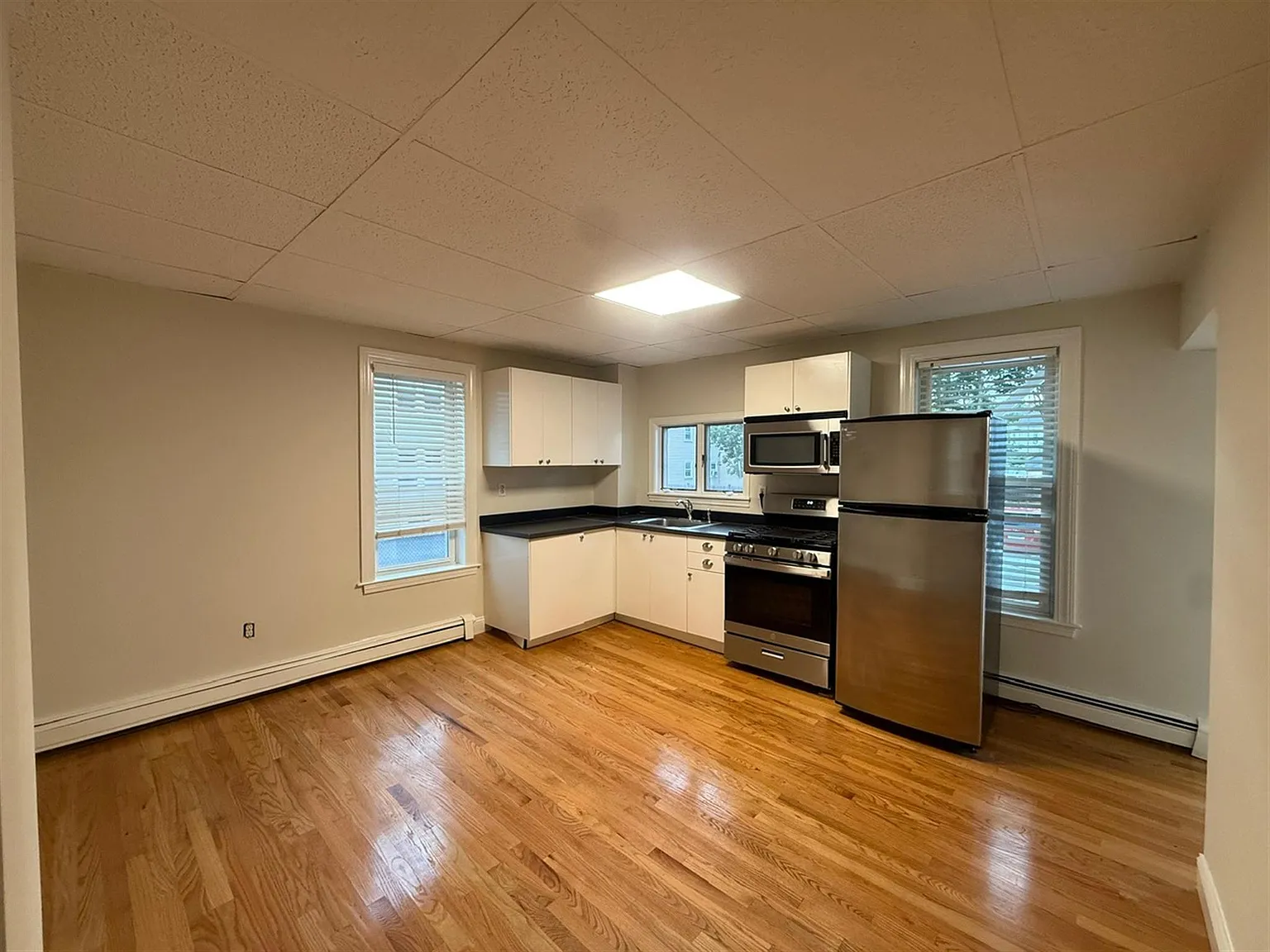 Studio, 9999 sqft, $1,850 — Photo 4