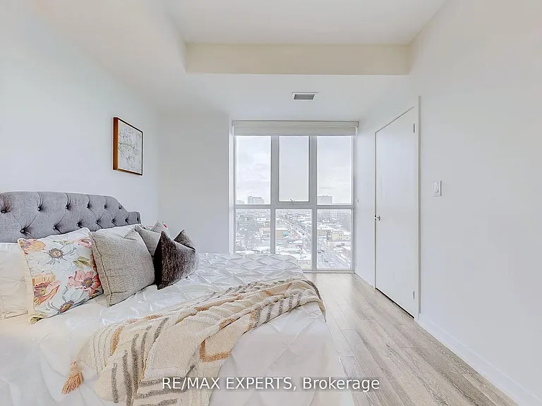 128 King St N #1202 — Photo 15
